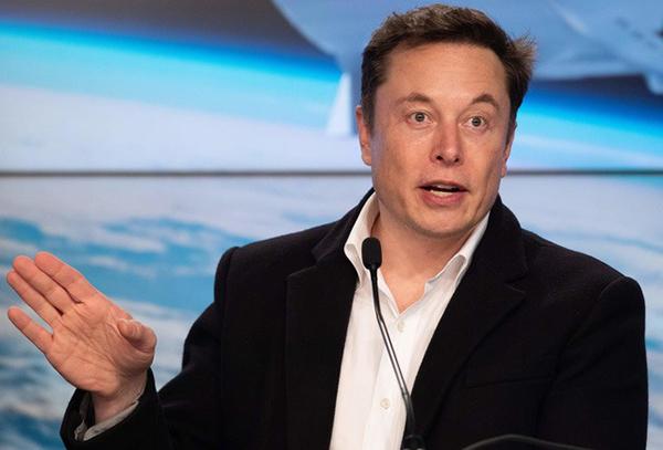Elon Musk đang cố gắng chỉ ngủ trung bình 6-6,5 giờ mỗi đêm.